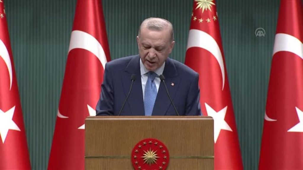 Cumhurbaşkanı Erdoğan: “Makine ekipman alımı ve kırsal altyapı yatırımları için 32 bin 572 çiftçimiz ile tarıma dayalı yatırımları için 418…