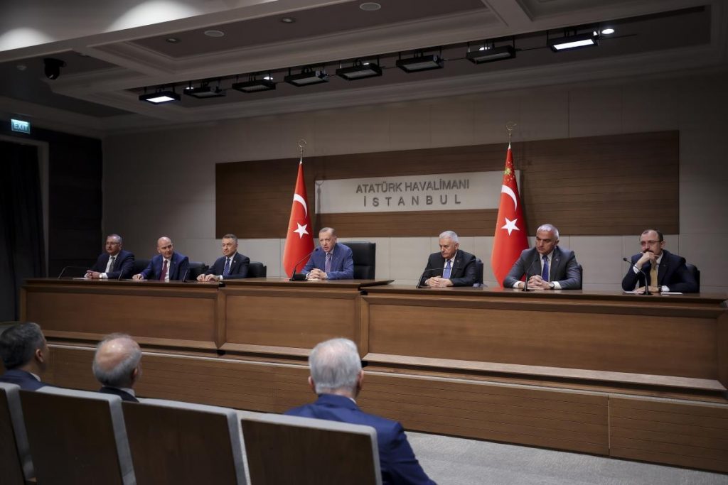 Cumhurbaşkanı Erdoğan, Suudi Arabistan’a hareketinden önce basın toplantısı düzenledi: (1)