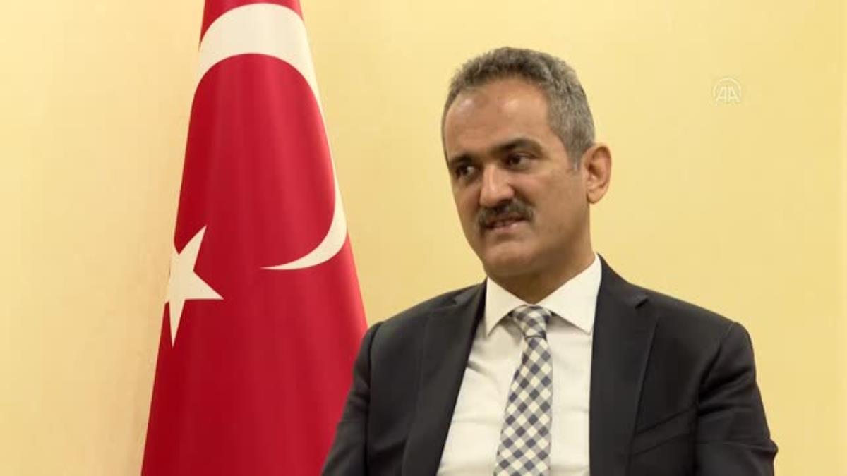 Bakan Özer, köy okullarını yaşam merkezine dönüştürecek süreci başlatacaklarını açıkladı