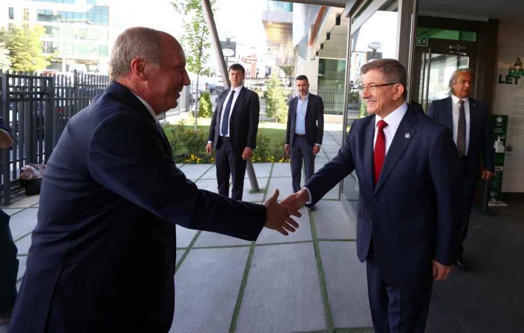 Memleket Partisi Genel Başkanı İnce, Gelecek Partisi Genel Başkanı Davutoğlu’nu ziyaret etti