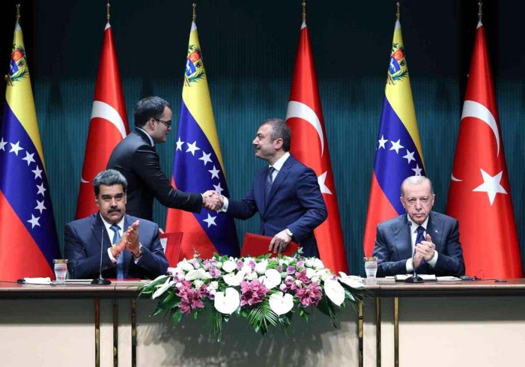 Venezuela Devlet Başkanı Maduro, Cumhurbaşkanı Erdoğan ile ortak basın toplantısında konuştu: (2)