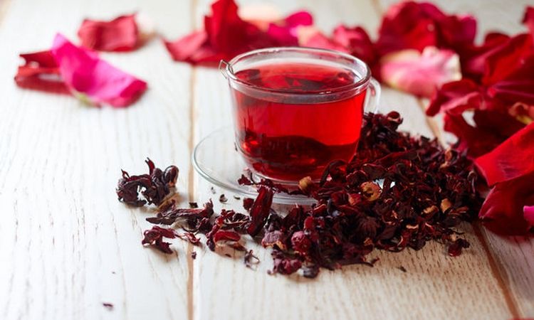 Hibiskus çayının faydaları ve zararları nelerdir?