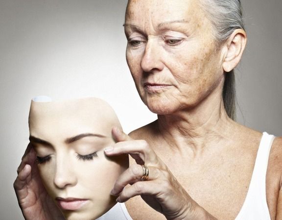 Yaşlanmayı sigaradan daha fazla hızlandırıyor