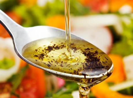 Diz ağrılarına doğal destek: Taze sıkım zeytinyağı nasıl umut oldu?